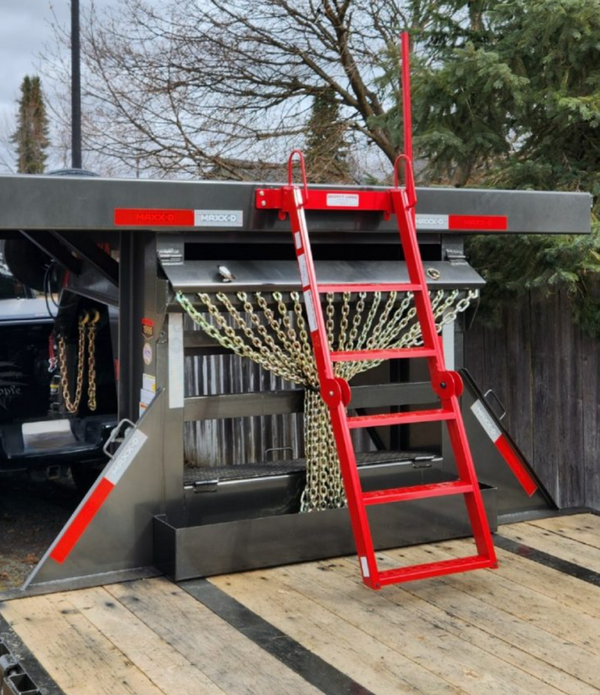 Deckmate Folding Step Ladder